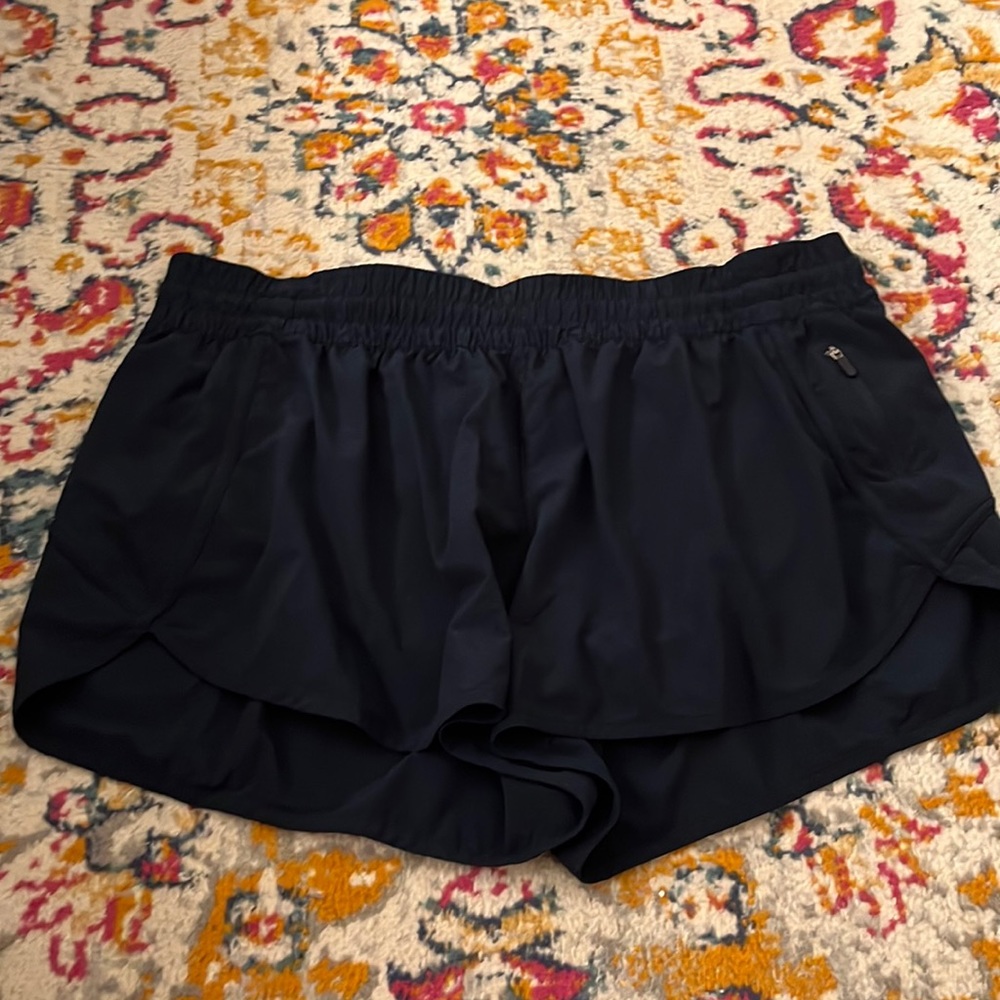 Lululemon shorts navy